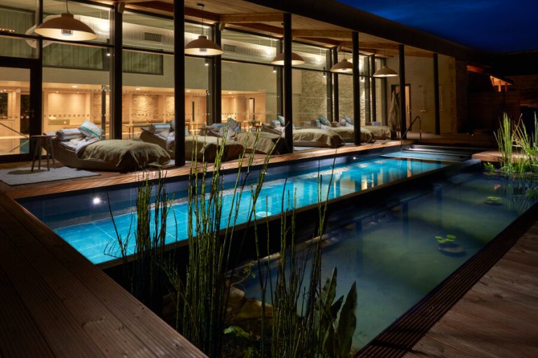Luxury Swimming Pool