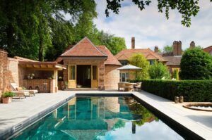 Pool & Summer House